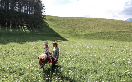 Ponyreiten im Hasental